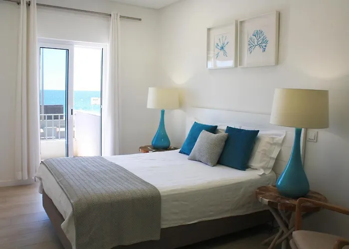 Front Sea Apartment